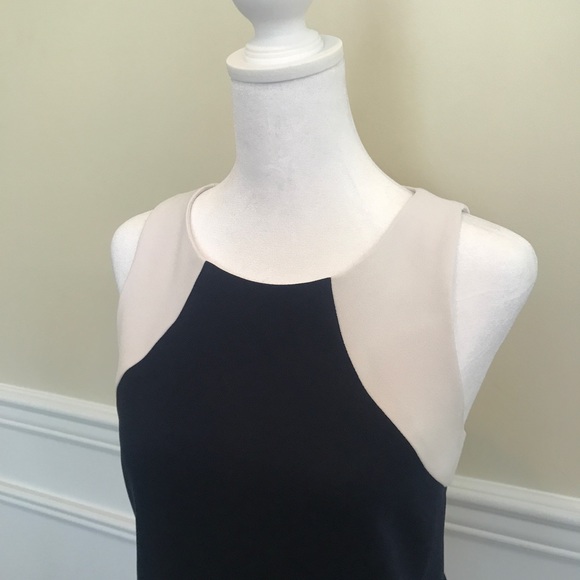 Blue and white Banana Republic Dress, lightly worn - Picture 2 of 3